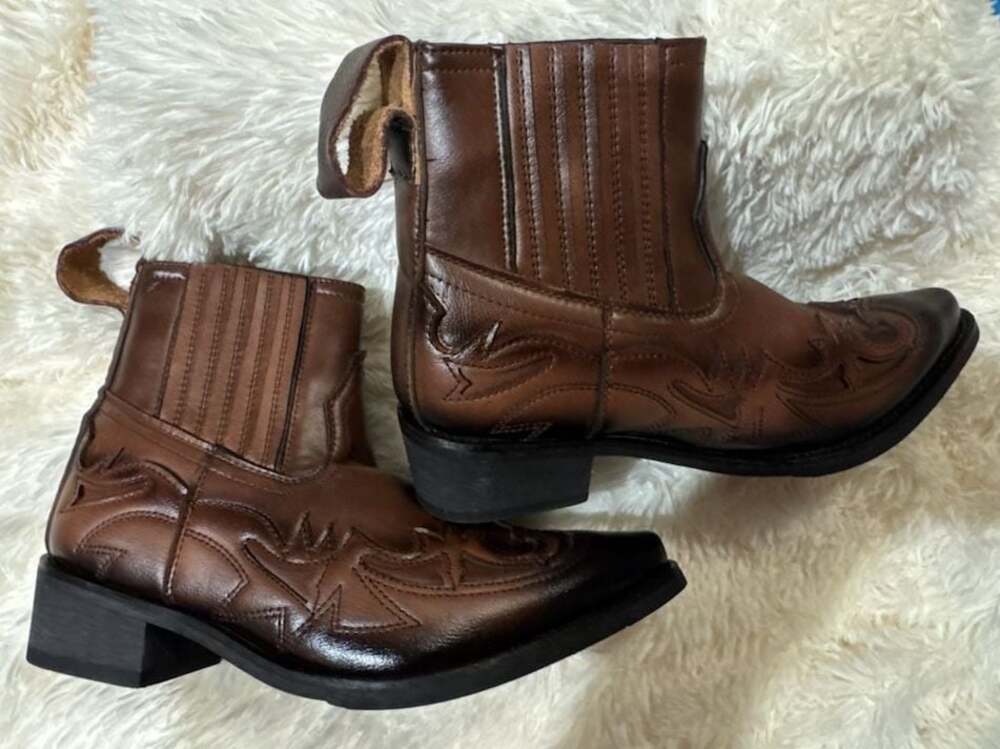 Footcourt  Cowboy Western  Boots Genuine Leather Pointed Toe Embroidered Boots
